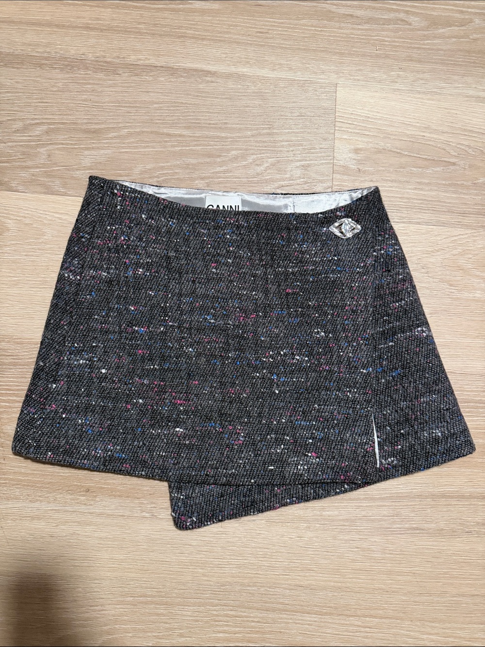 Ganni Grey Tweed Wrap Mini Skirt with Multicolor Speckles Size 38